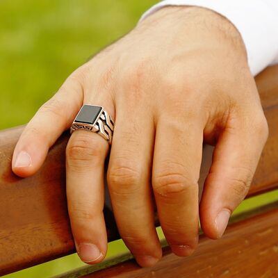 925 Sterling Silver Mens Ring With Black Onyx Chain - 5