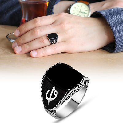 925 Sterling Silver Mens Ring With Black Onyx Written By Elif Vav - 1