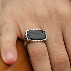 Decorative Model Silver Ring With Onyx Stone - 1