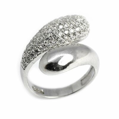 Elegant Women's 925 Sterling Silver Ring With Zirconia - 1