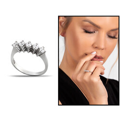 Ladies' 925 Sterling Silver 925 Sterling Silver Ring With Minimal Design Diamonds - Thumbnail