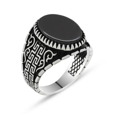 Mens 925 Sterling Silver Oval Black Onyx Labyrinth Ring