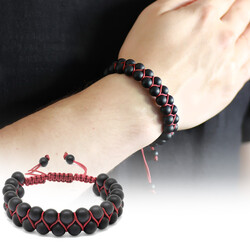 Red Two-Row Bracelet İn Onyx With A Braided Sphere İn Red Macrame And Natural Stone - 1