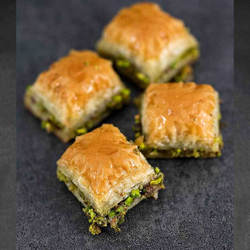 Square Baklava 1 Kg - 2