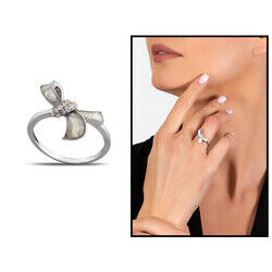 Women's 925 Sterling Silver Ring With Pearl Ribbon - 7