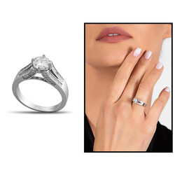 Women's 925 Sterling Silver Zirconia Solitaire Ring İn Modern Design - 1
