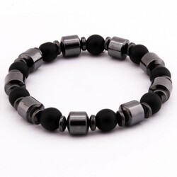 Women's Bracelet Made Of Hematite And Onyx With A Cut Of Natural Stone - Thumbnail